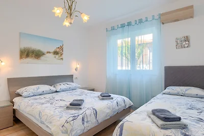Veronika 1 - Twin Villa with Shared Garden an...