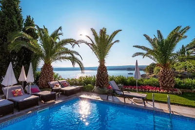 Villa Palace Clara Apartment 2 island Krk by...