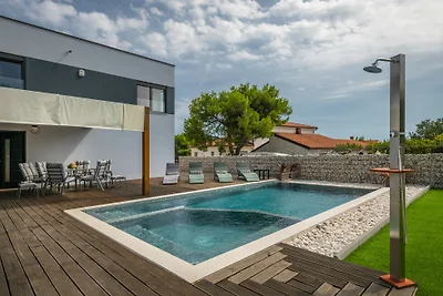Villa Leana by Villas Guide