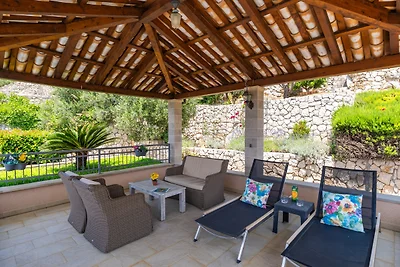 Villa Dia by Villas Guide