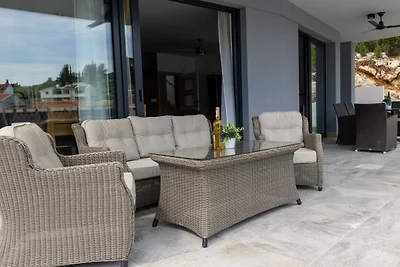 Villa Juma by Villas Guide