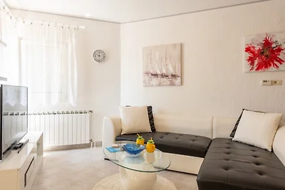 Apartman Max by Villas Guide