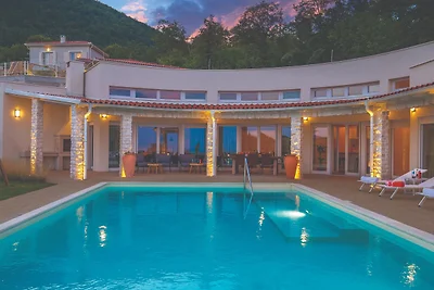 Vila Natura 2 - Opatija by Villas Guide