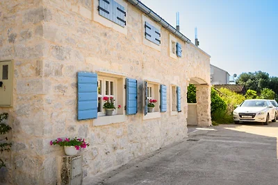 Villa Mendula -Orebic by Villas Guide