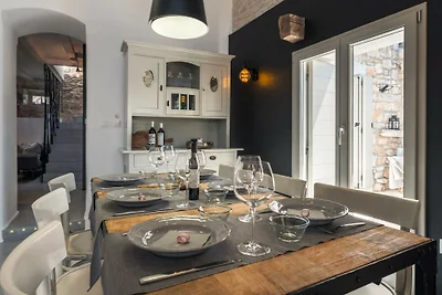 Villa Nar by Villas Guide