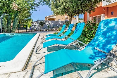 Villa Ella by Villas Gudie