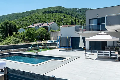 Villa Angela by Villas Guide