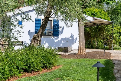 Little blue House by Villas Guide