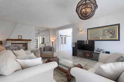 Villa Peran by Villas Guide