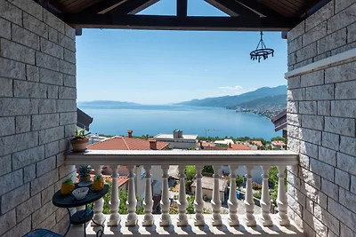 Apartman Max 3 by Villas Guide