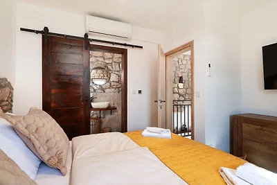 Villa Majnaric Senj Prizna by Villas Guide