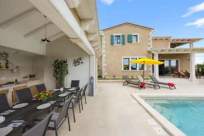 Villa Jakob by Villas Guide