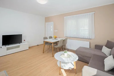 Apartman Ana 2 by Villas Guide