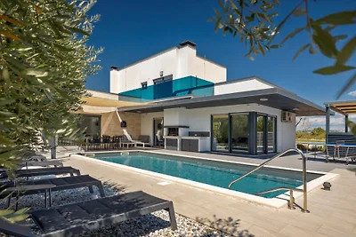 Villa Zara by Villas Guide