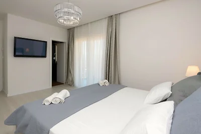 Villa Ella - Makarska by Villas Guide