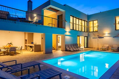 Vila il Giardino Segreto with pool by Villas...