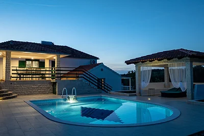 Villa Bradat by Villas Guide