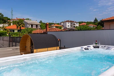 House Luka by Villas Guide