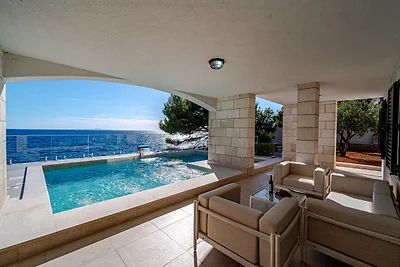 Villa Toma by Villas Guide