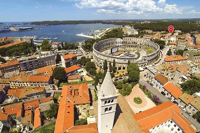 Modern & warm studio near Arena by Villas...