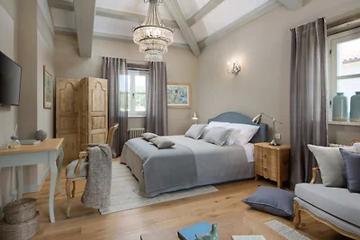 Villa Elena by Villas Guide