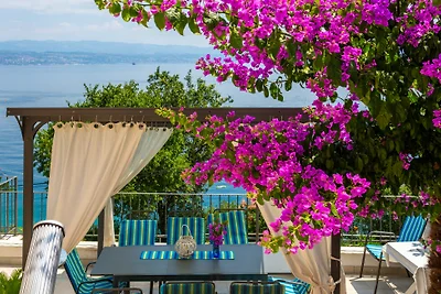 Vila Medea sea view by Villas Guide