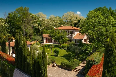 Villa Cehici by Villas Guide