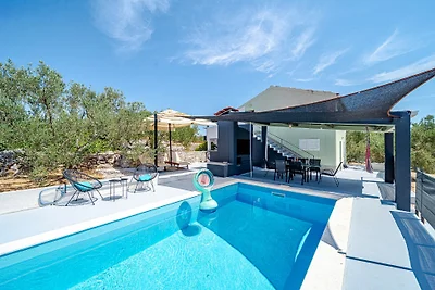 Holiday home Edi by Villas Guide