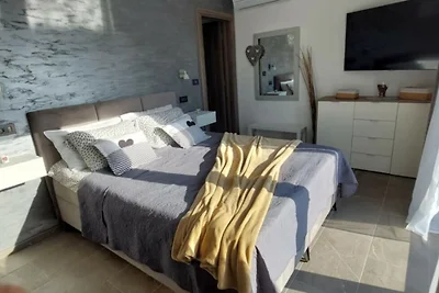 Villa Lana - Cabrunici by Villas Guide
