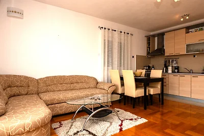 Apartman Olivera-Trogir by Villas Guide