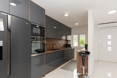 Star Hill - Makarska by Villas Guide