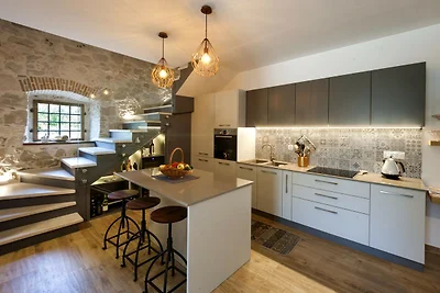 Villa Lori by Villas Guide