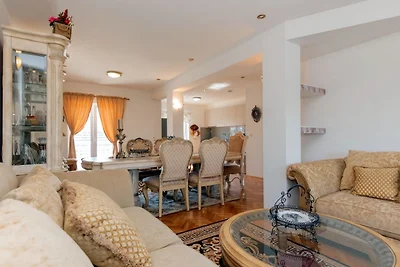 Villa Zovko in Makarska by Villas Guide