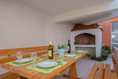 Studio Apartman Erstic 2 - Baška Voda by Vill...