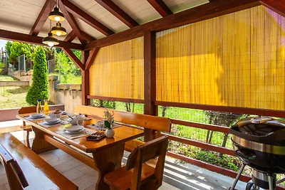 House Luka by Villas Guide