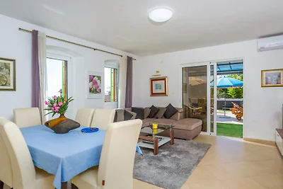 Holiday home Marijana by Villas Guide