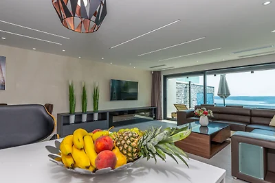 Villa Sun View by Villas Guide