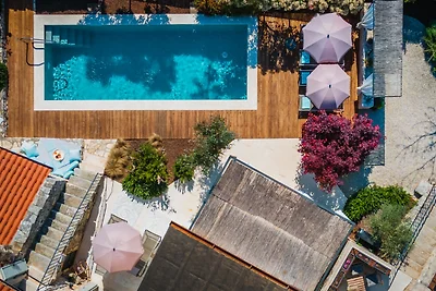 Villa Nar by Villas Guide