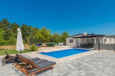 Villa Sanda - Makarska by Villas Guide