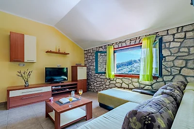 APARTMAN ÐONI 2 by Villas Guide