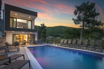 Villa Magica by Villas Guide