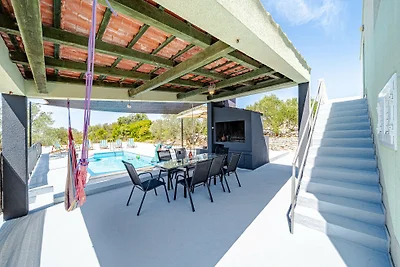 Holiday home Edi by Villas Guide