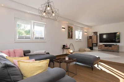 Villa Anteo-Split by Villas Guide