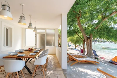 Villa Estera by Villas Guide