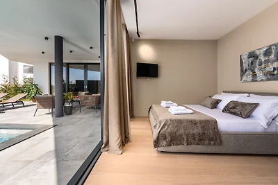 Villa Aruna by Villas Guide