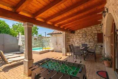 Beautiful Villa Andoro with pool in Vrsar