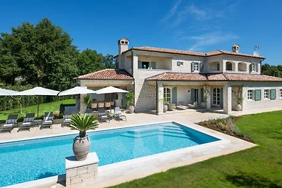 Villa Nevia by Villas Guide