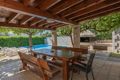 Villa Mihael-Makarska by Villas Guide