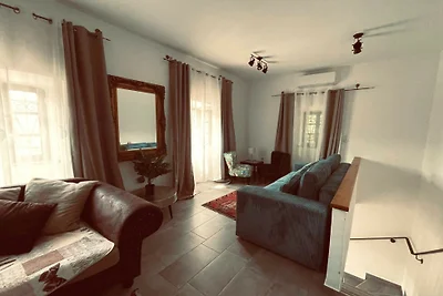 Villa Green Residence by Villas Guide