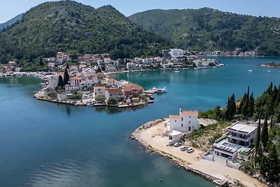 Villa Juma by Villas Guide